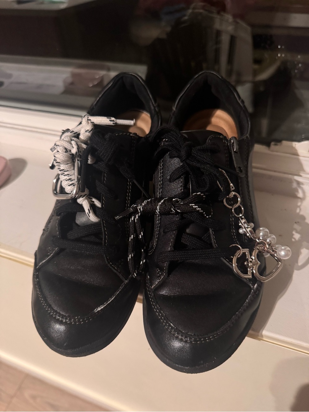 Clarks Black Leather Women’s Lace-Up Sneakers with Charm Accent